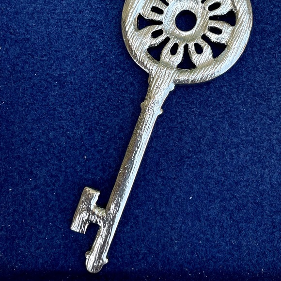 Zirconium key pendant and steel chain superb quality haute couture style - Picture 5 of 6